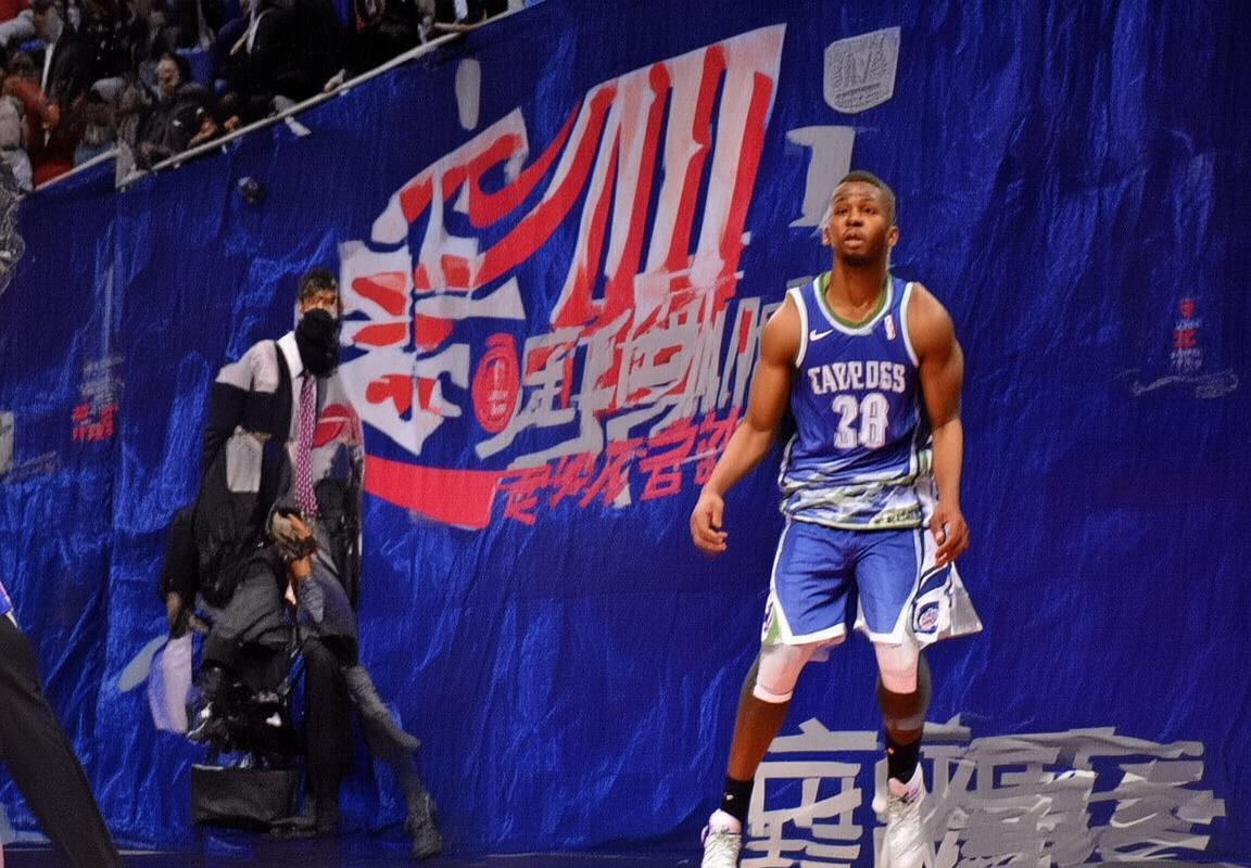 公牛对阵骑士：深度解析两队对决及大小分预测策略